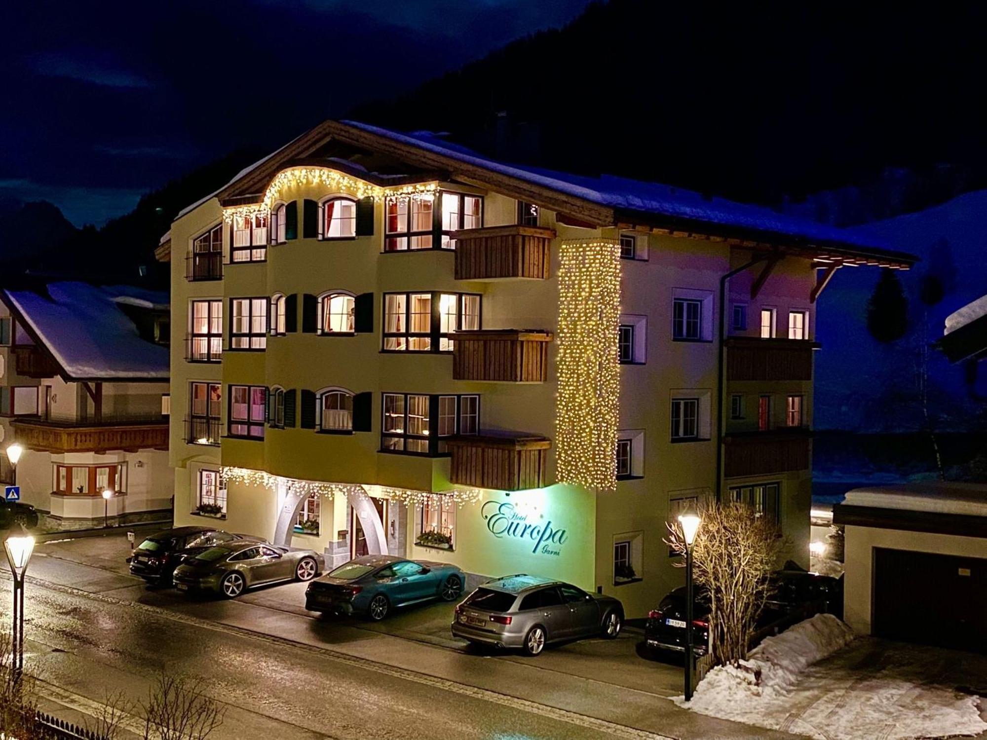 Hotel Garni Europa 장크트안톤암아를베르크 외부 사진